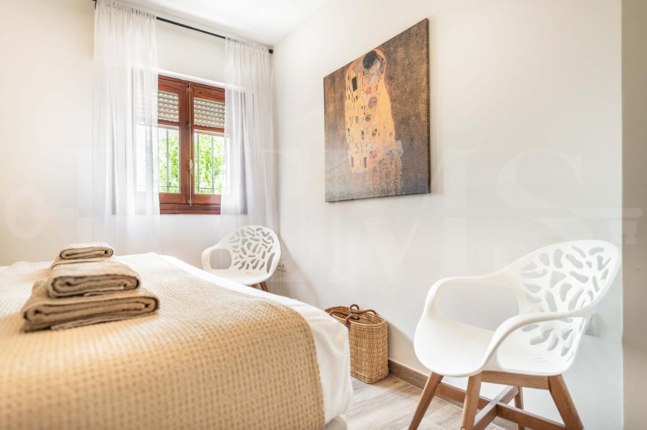 Spacious Apartment Next To Plaza De La Merced By Rems Malaga Exterior photo